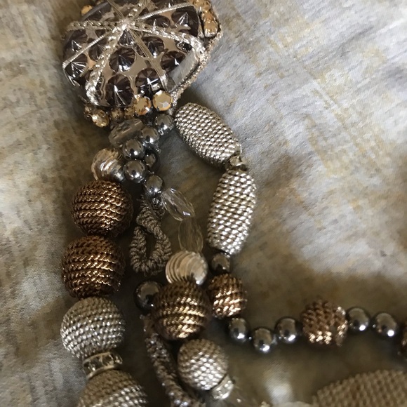 Sachin + Babi necklace - Picture 3 of 8